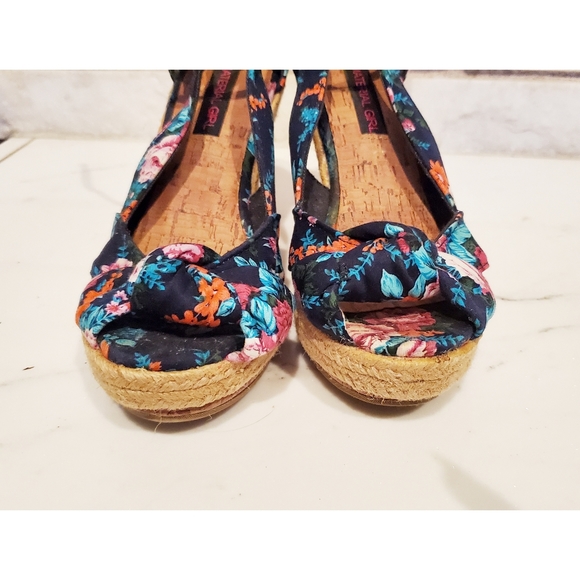 Material Girl Cork/Fabric Wedges - Picture 3 of 6